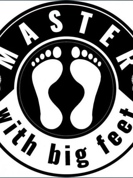 master_with_big_feet
