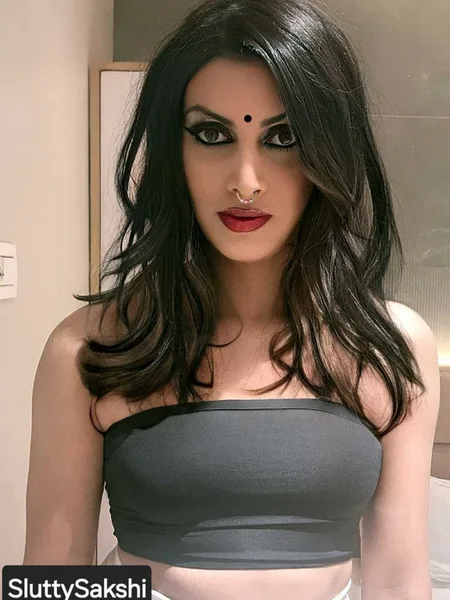 sluttysakshi28